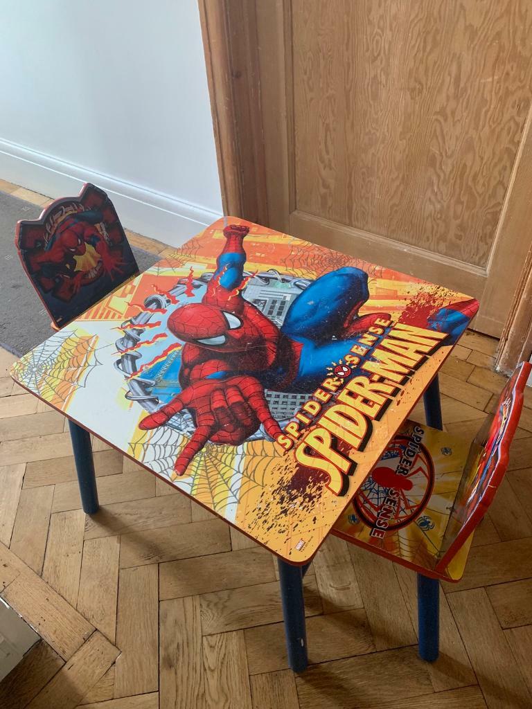 spiderman table and 2 chairs